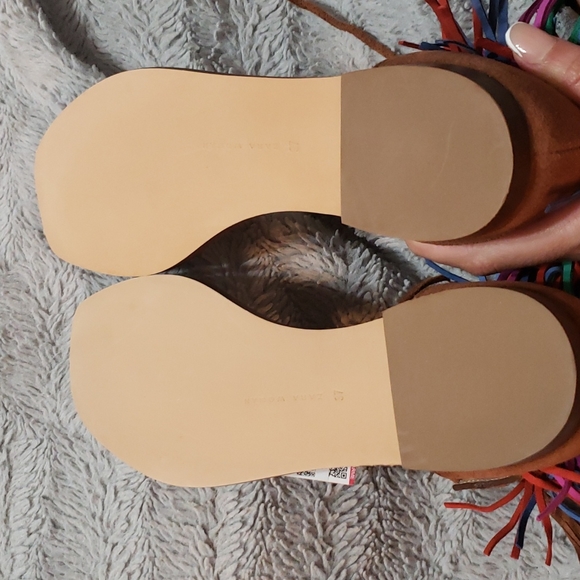 Sandals - Picture 3 of 5